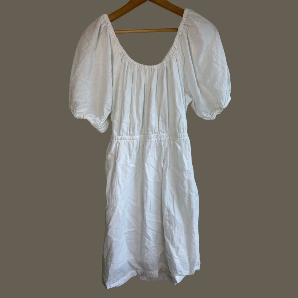 Old Navy Lined Summer Beach/Vacation Tie Open Back Dress
